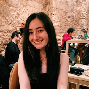 Meet your Posher, Isabella